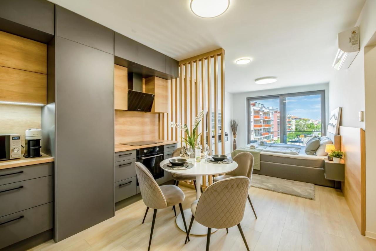 Myflat Coral Premium Suite Siofok Exterior photo